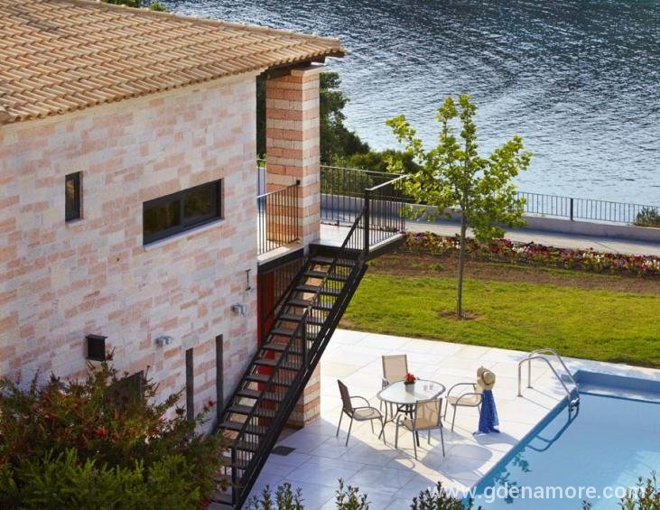 SEAFRONT DOUBLE WITH SEA VIEW 