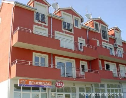 Apartmani Galija, privatni smeštaj u mestu Podstrana, Hrvatska - Vila Galija