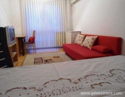 Apartman Z&aacute;gr&aacute;bban, Tre&scaron;njevka, Magán szállás a községben Zagreb, Horv&aacute;torsz&aacute;g - dnevni boravak