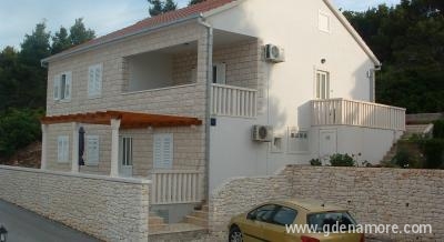 Vila Nela, privatni smeštaj u mestu Postira, Hrvatska
