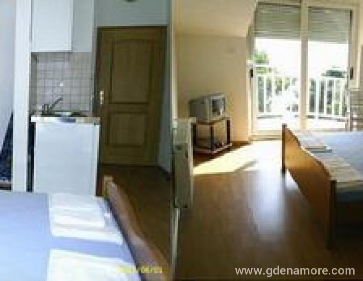 Apartmani Tomi 