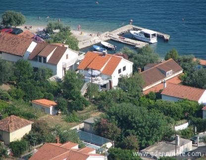 Tri vlake, privatni smeštaj u mestu Viganj, Hrvatska - kuća-panorama