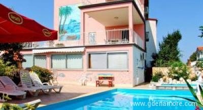 Oli-Apartments, privatni smeštaj u mestu Poreč, Hrvatska