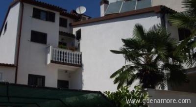 Apartmani DEJANA, privatni smeštaj u mestu Pula, Hrvatska