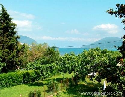 Apartmani Igalo, privatni smeštaj u mestu Igalo, Crna Gora - Pogled sa terase