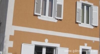 Apartmani Ivan & Matej, privatni smeštaj u mestu Blace, Hrvatska