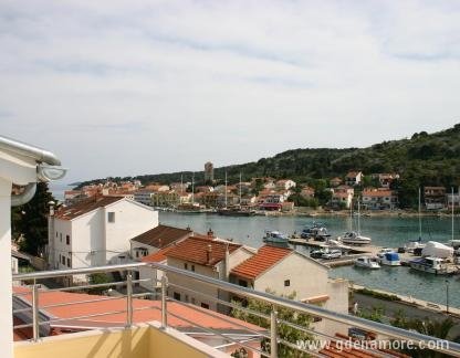 Villa Stegic, privatni smeštaj u mestu Tisno, Hrvatska - 1