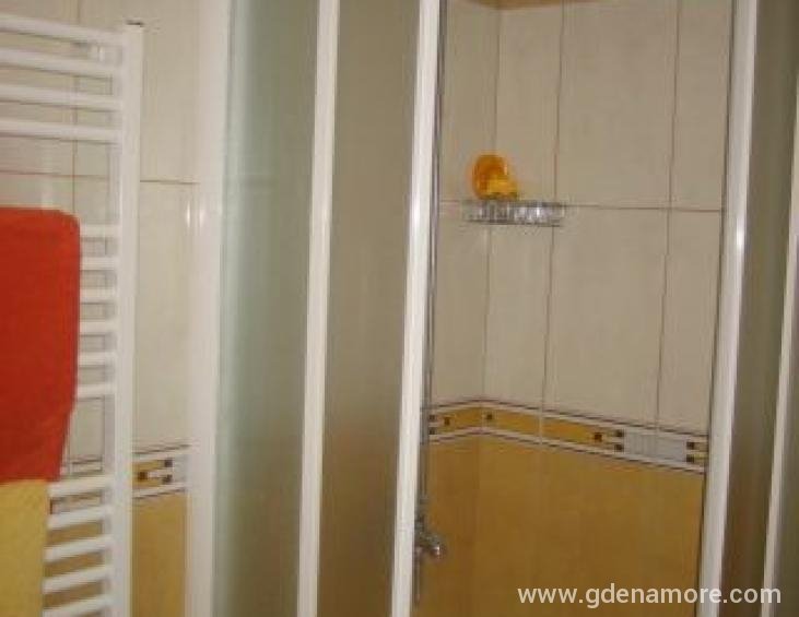 A4+1 wc/kupaona sobe B