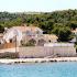 Bonačića dvori, logement privé à Čiovo, Croatie - Pogled na kuću iz mora